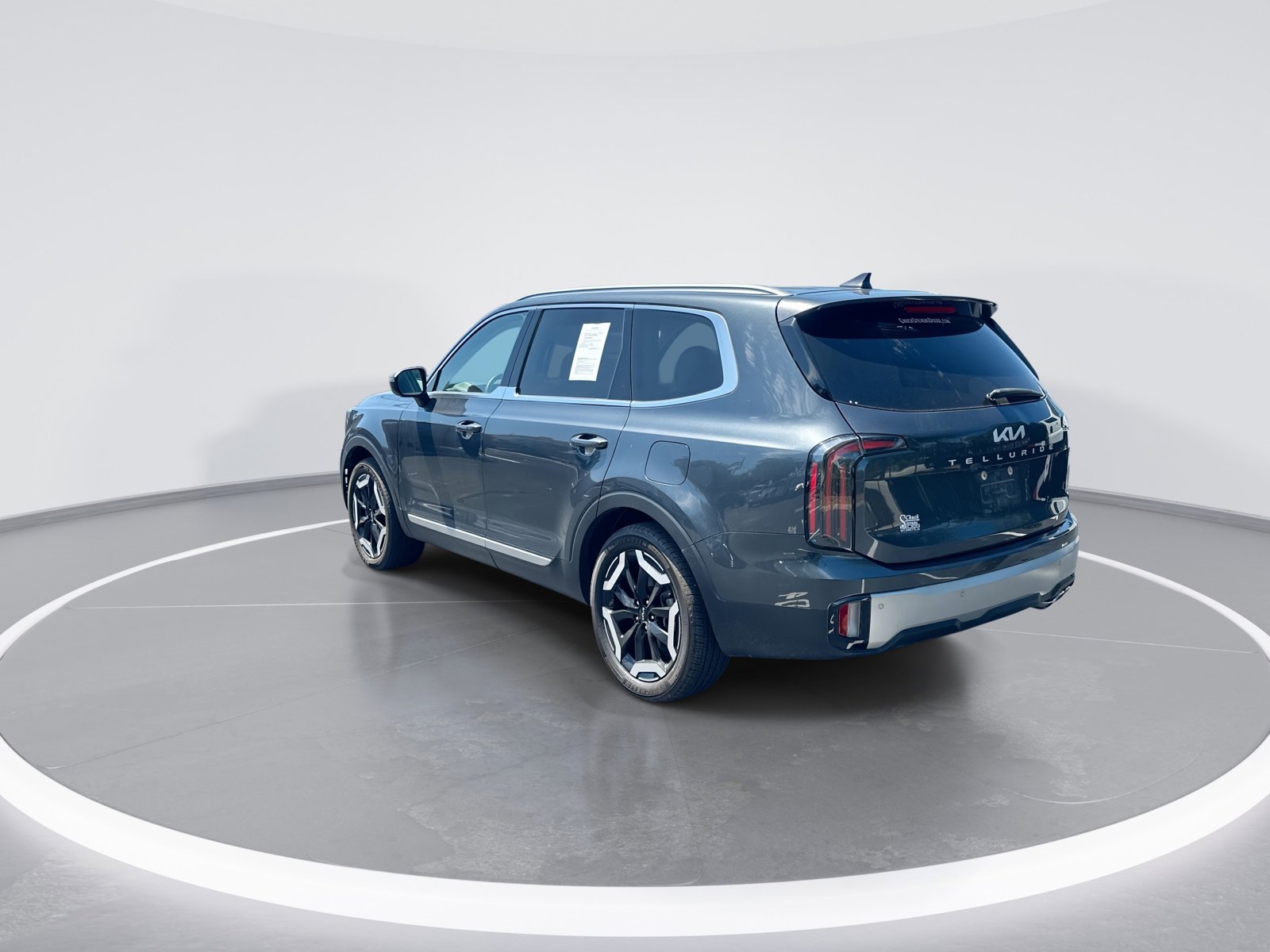 Used 2023 Kia Telluride EX AWD/4WD image 7