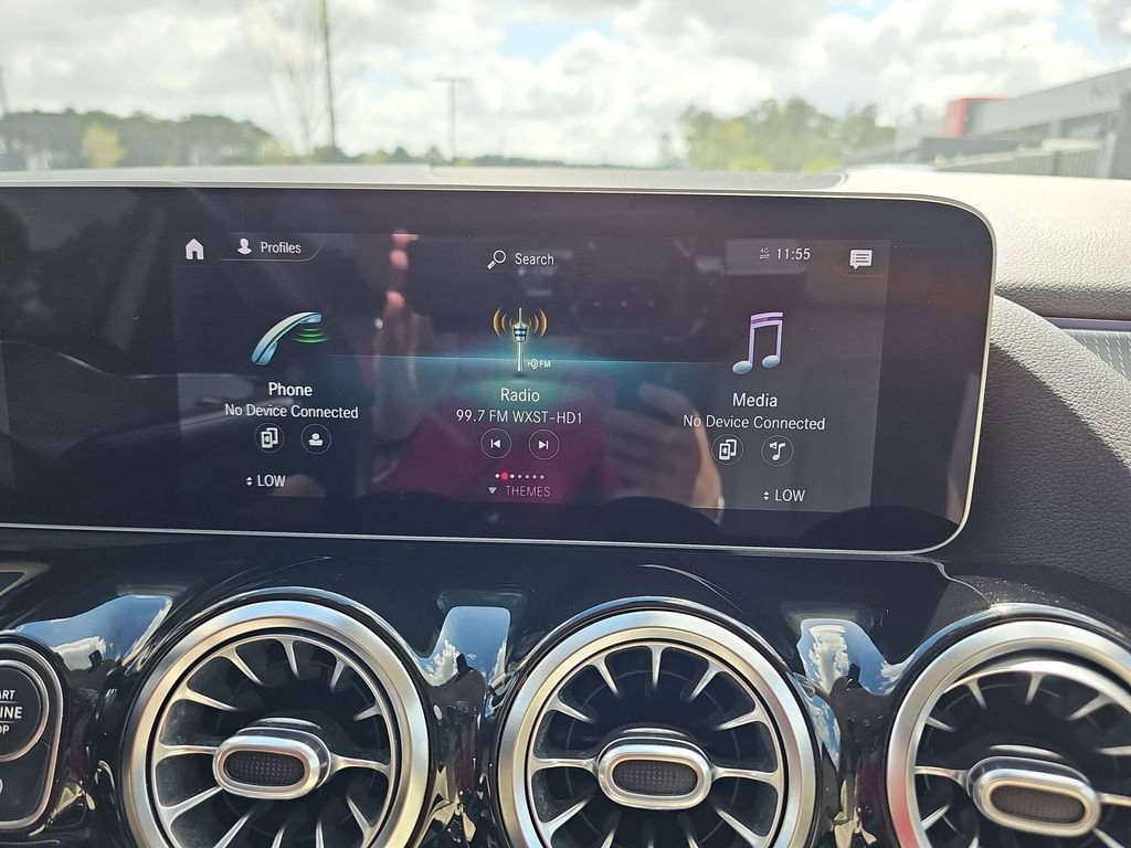 Used 2021 Mercedes-Benz GLA 250 w/ Premium Package image 25