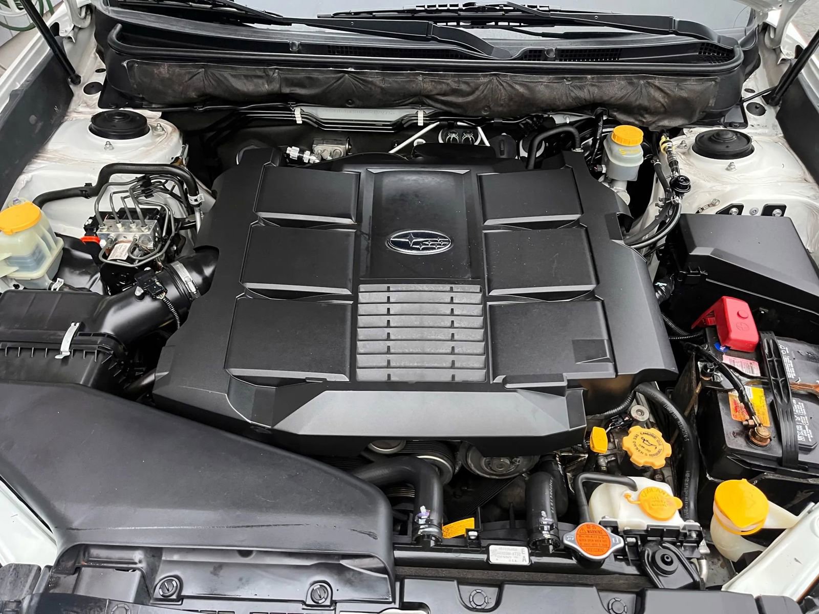 Used 2012 Subaru Outback 3.6R Limited w/ Moonroof Pkg image 32