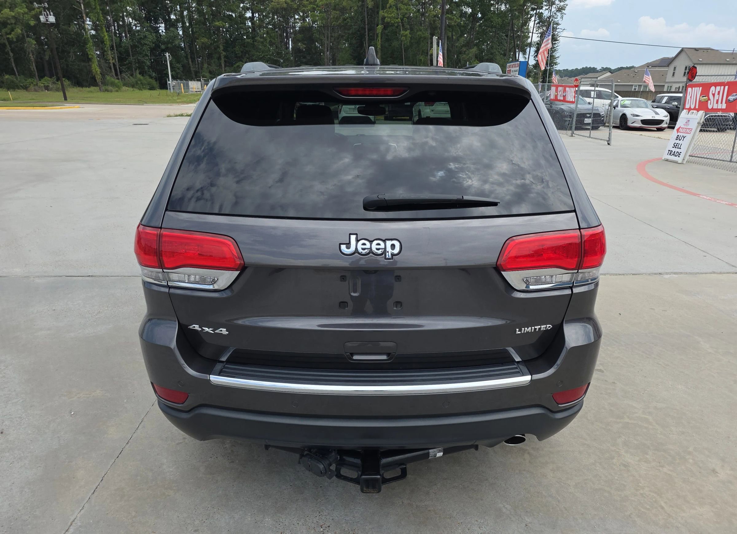 Used 2018 Jeep Grand Cherokee Limited image 14
