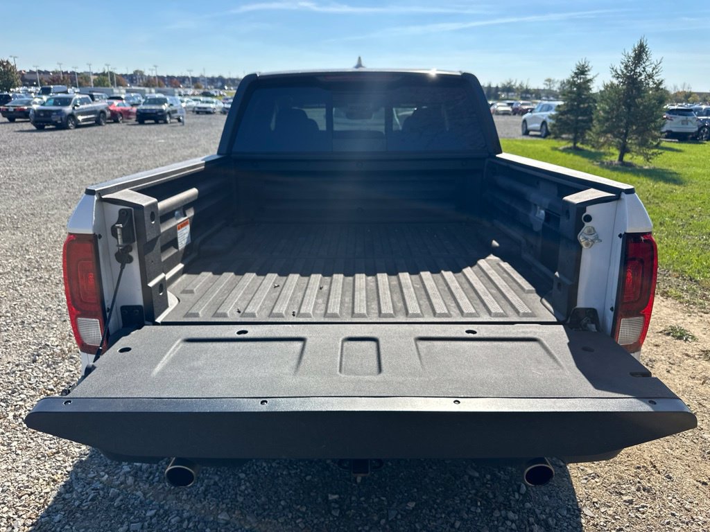Used 2023 Honda Ridgeline Black Edition image 12