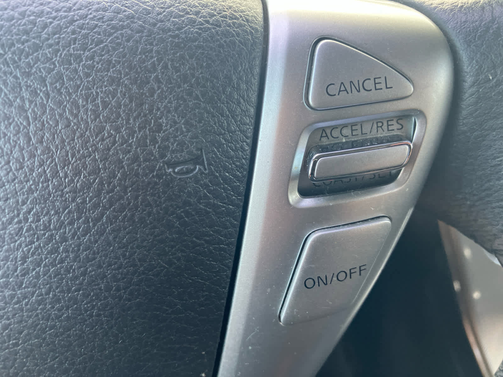 Used 2015 Nissan Sentra SR FWD image 17