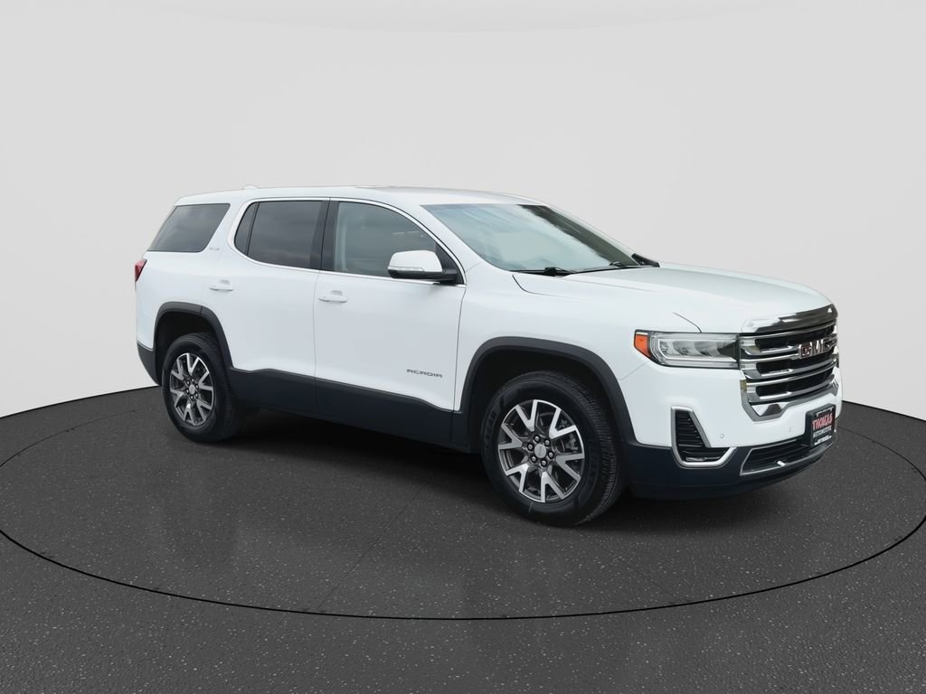 Used 2022 GMC Acadia SLE w/ LPO, Floor Liner Package image 2
