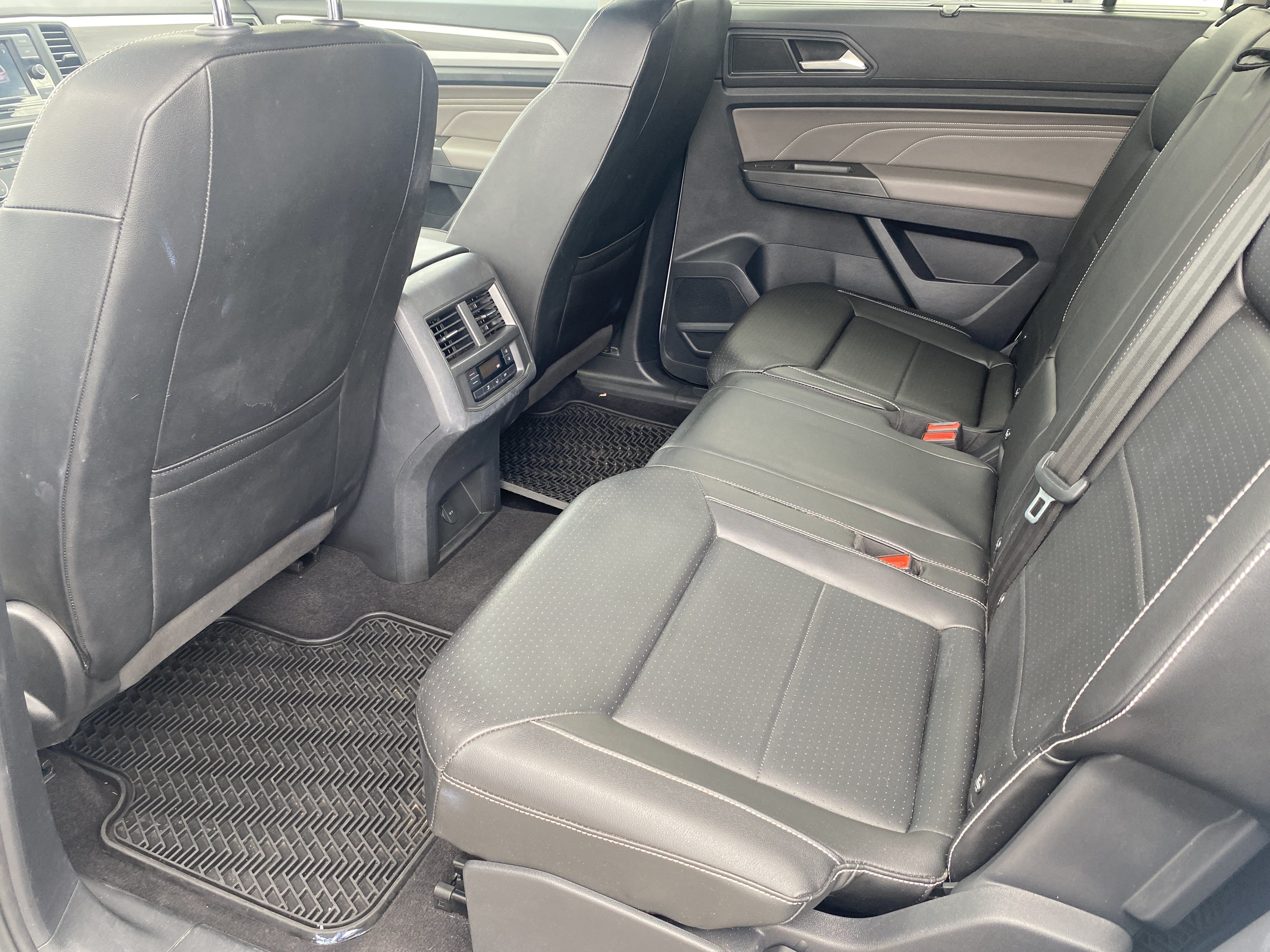 Used 2022 Volkswagen Atlas SE FWD image 14