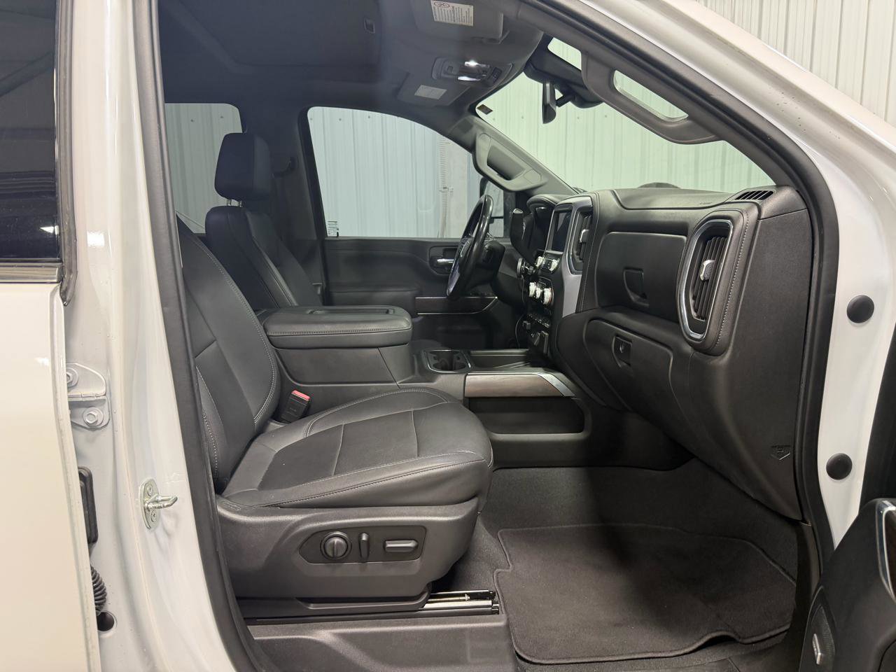 Used 2021 GMC Sierra 2500 SLT w/ SLT Premium Package AWD/4WD image 30