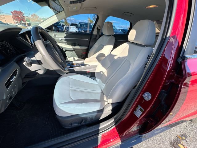 Used 2023 Hyundai Sonata SEL w/ Cargo Package image 11