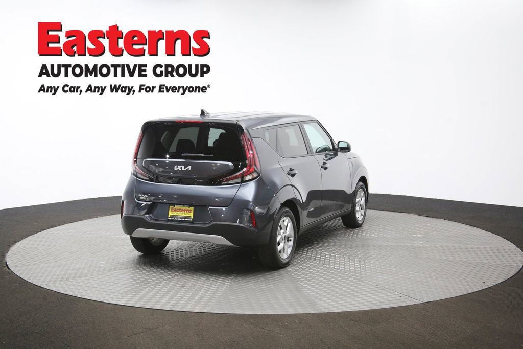 Used 2023 Kia Soul LX w/ LX Technology Package image 39