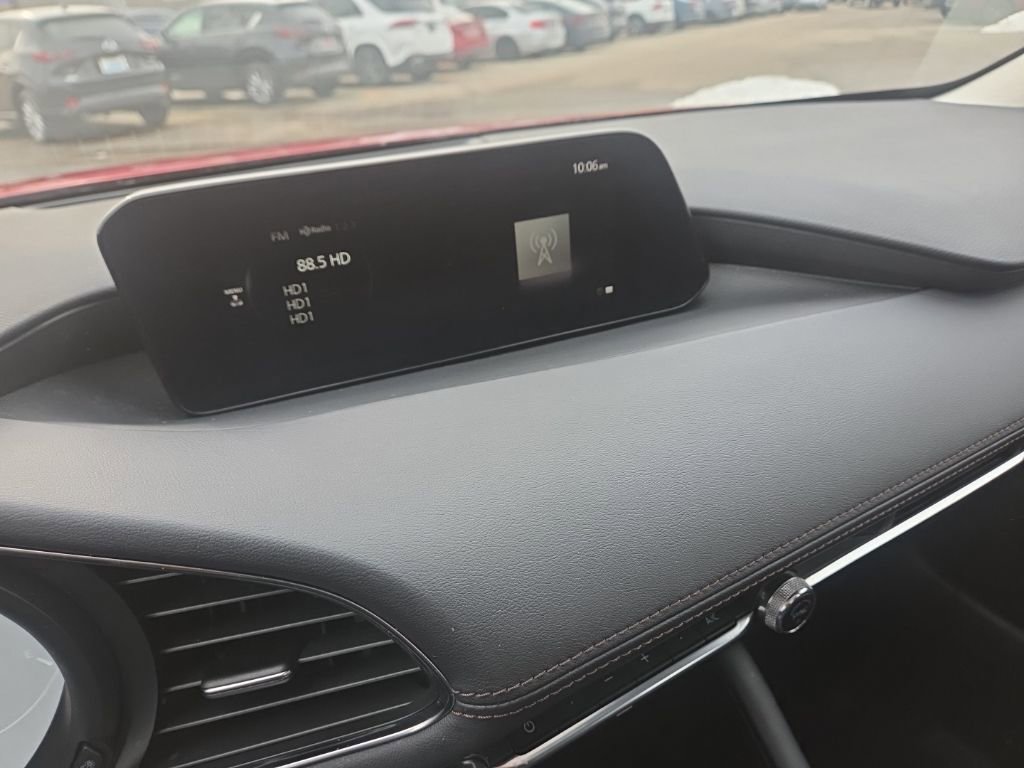 Used 2023 MAZDA MAZDA3 s image 27