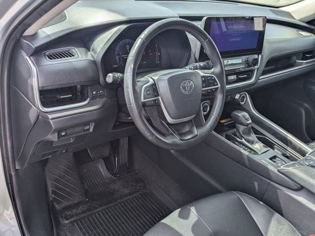 Used 2024 Toyota Grand Highlander XLE image 16