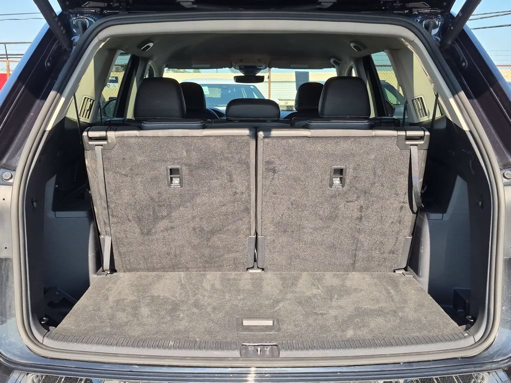 Used 2025 Volkswagen Atlas SE FWD image 28