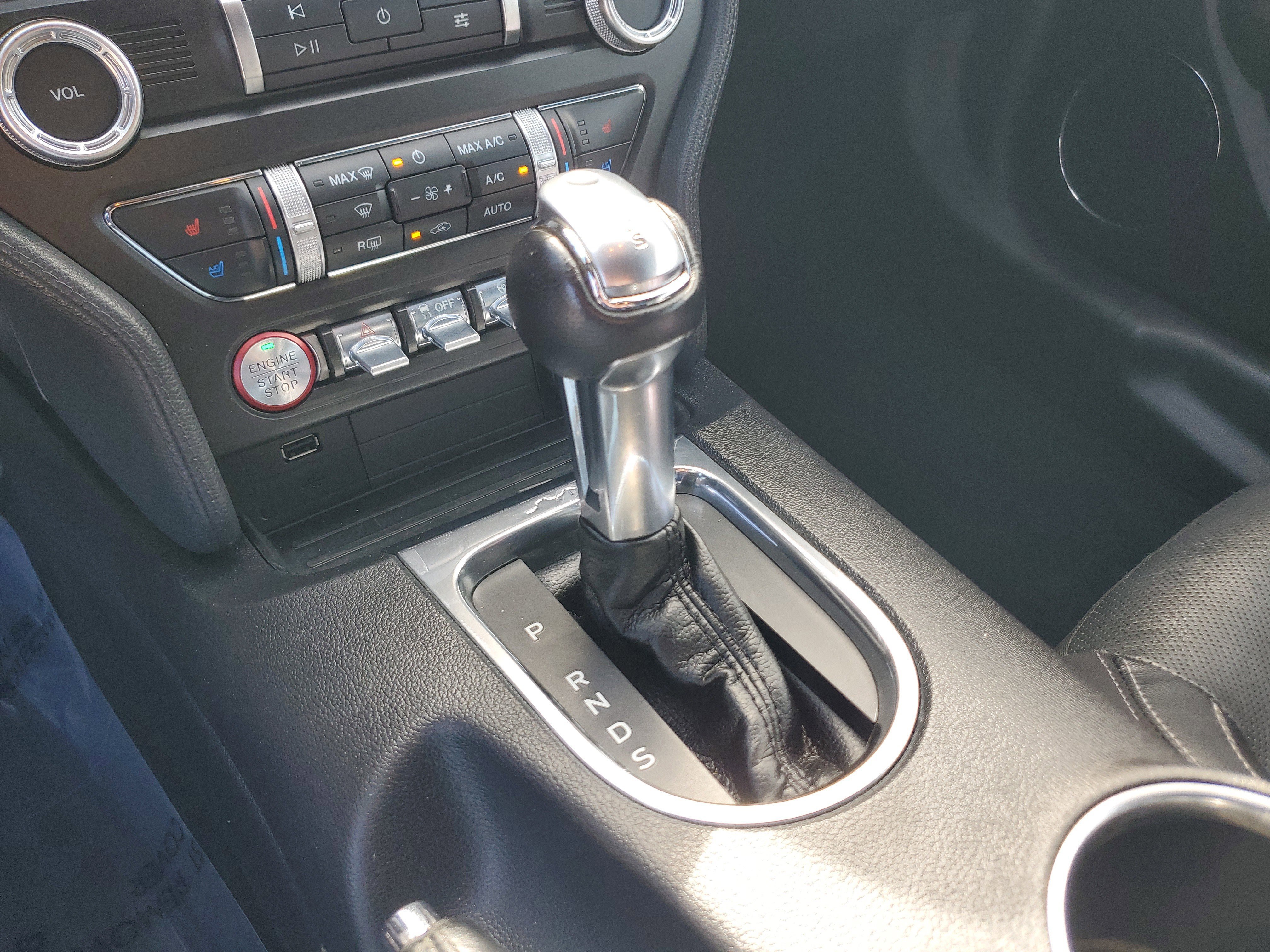 Used 2020 Ford Mustang Premium RWD image 20