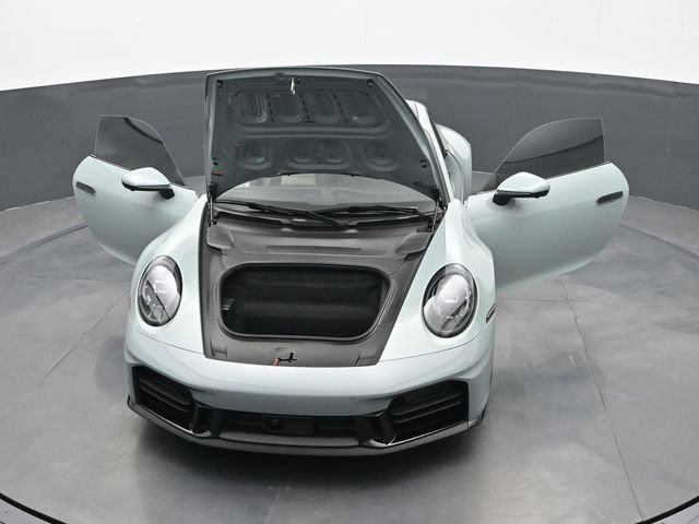 Certified 2025 Porsche 911 Carrera RWD image 27