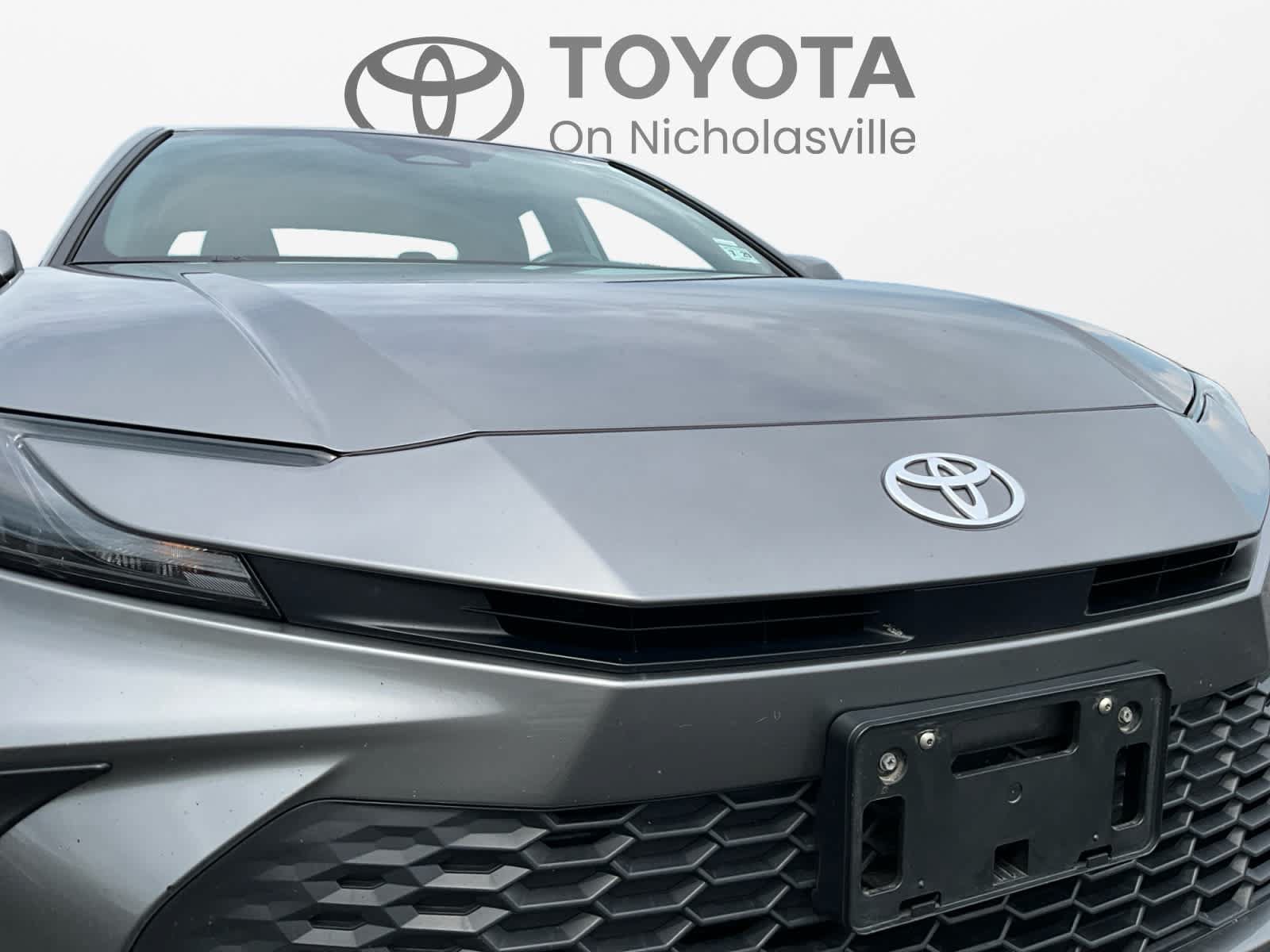 Used 2025 Toyota Camry SE FWD image 22