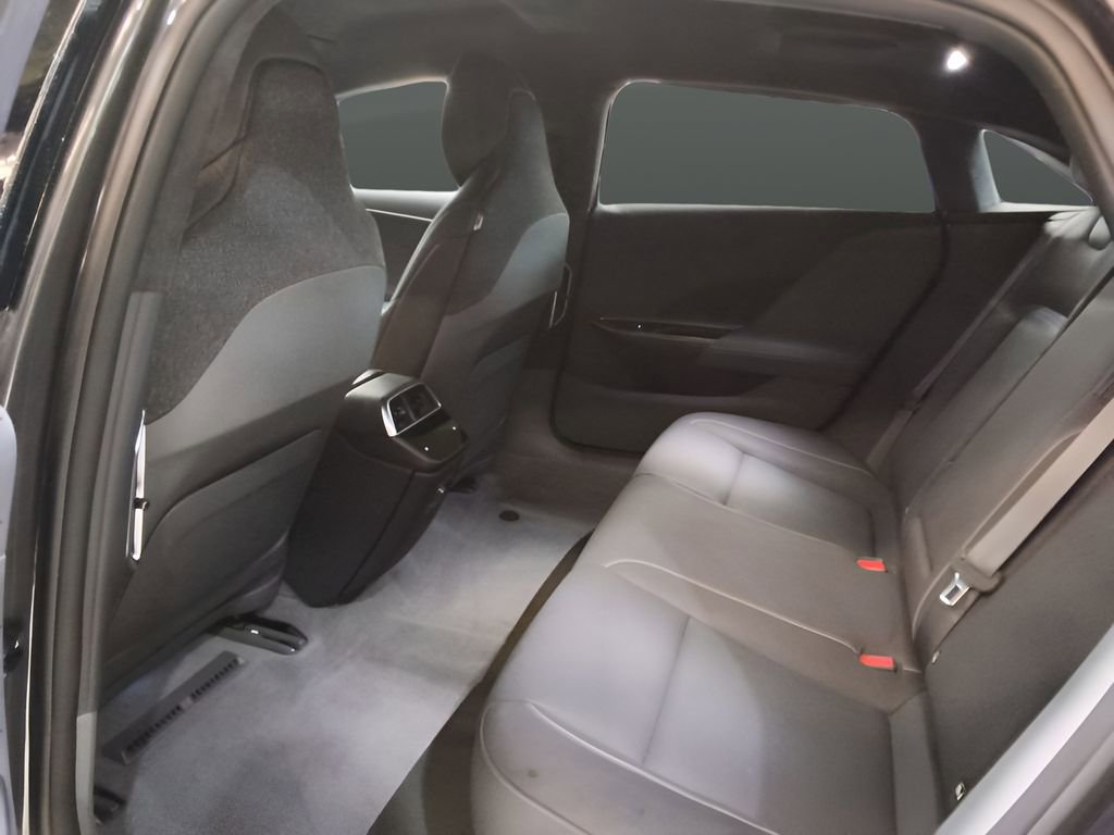 Used 2024 Lucid Air Touring AWD/4WD image 27