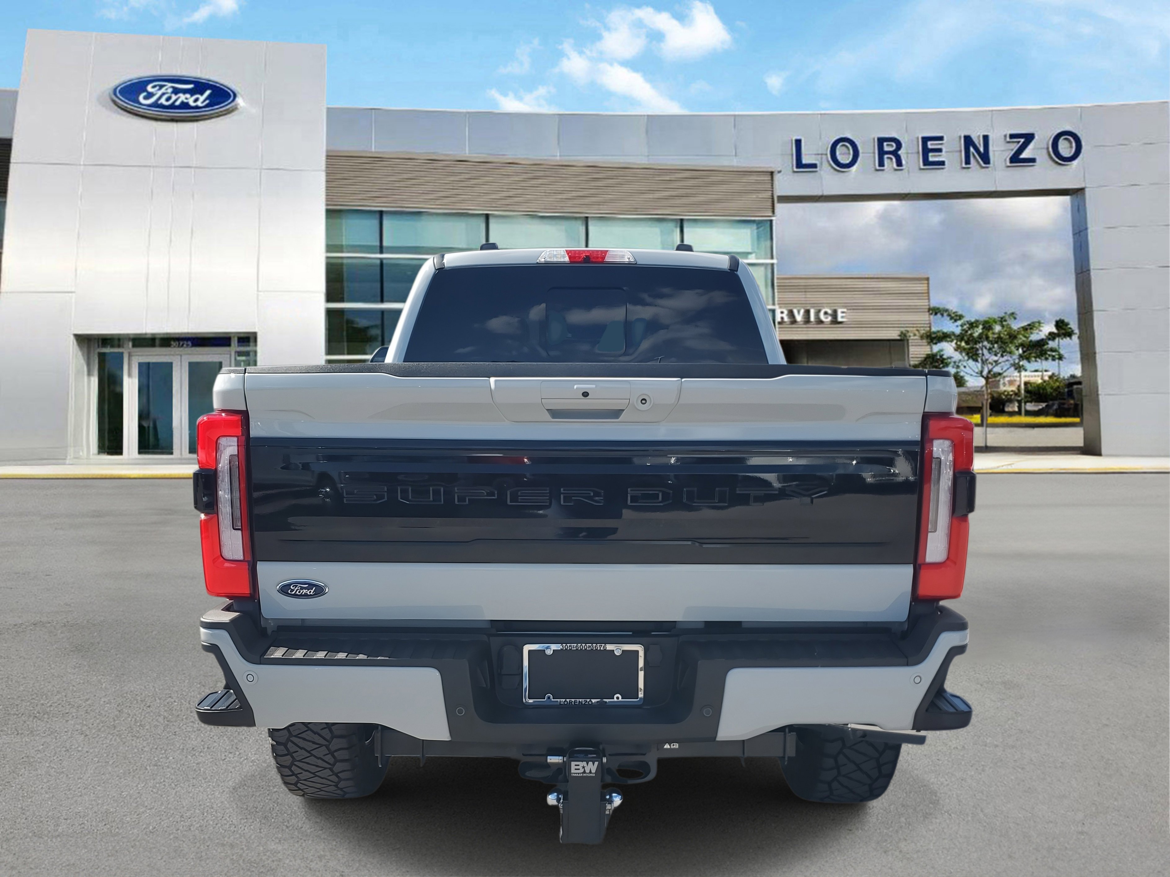 Used 2025 Ford F350 Platinum image 6