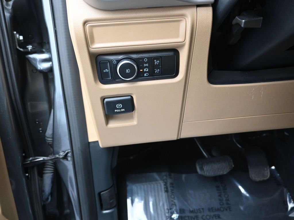 Used 2023 Ford F150 XLT image 13