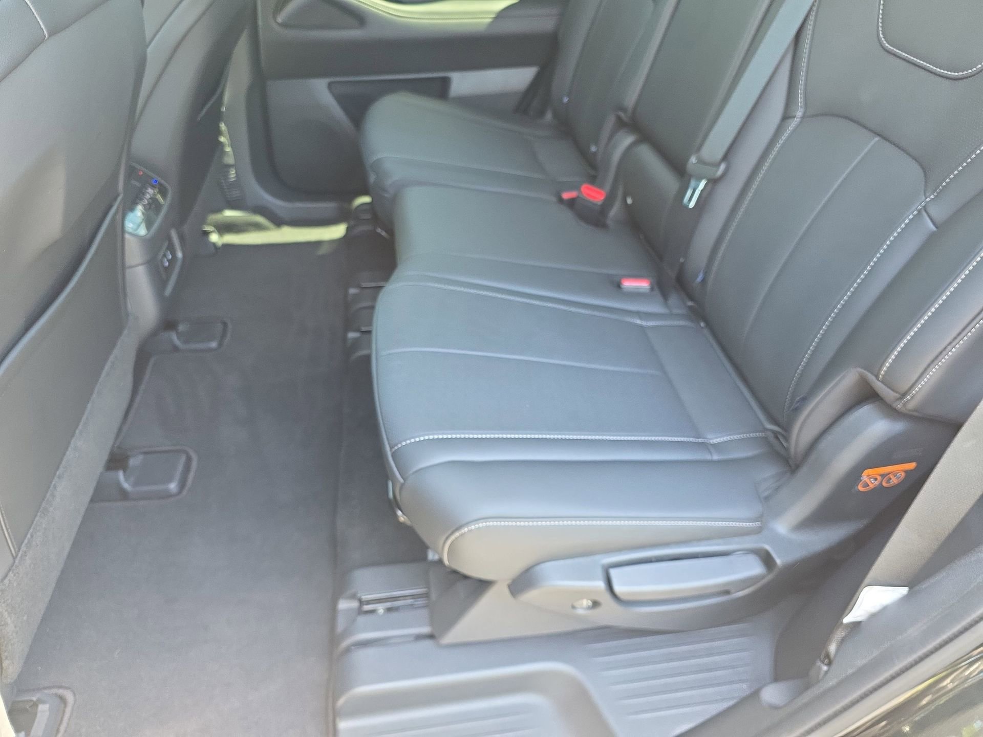 Certified 2026 INFINITI QX60 Pure w/ Cargo Package AWD/4WD image 14