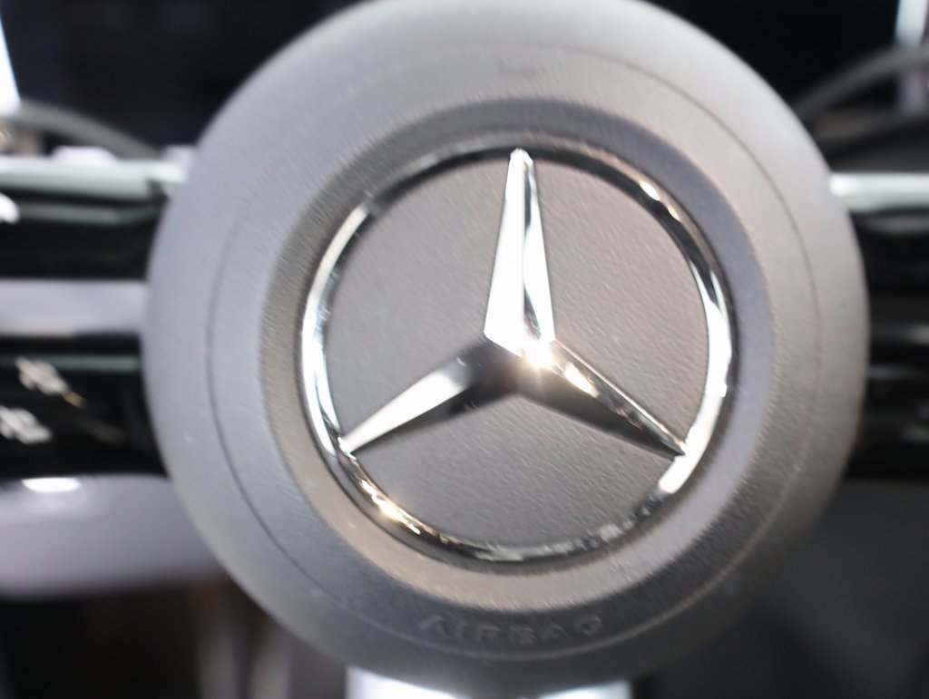 Certified 2025 Mercedes-Benz GLC 300 4MATIC image 11