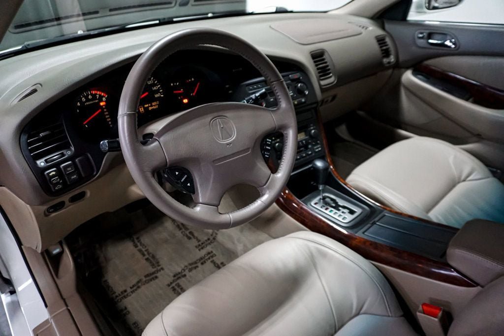Used 2000 Acura TL FWD image 9