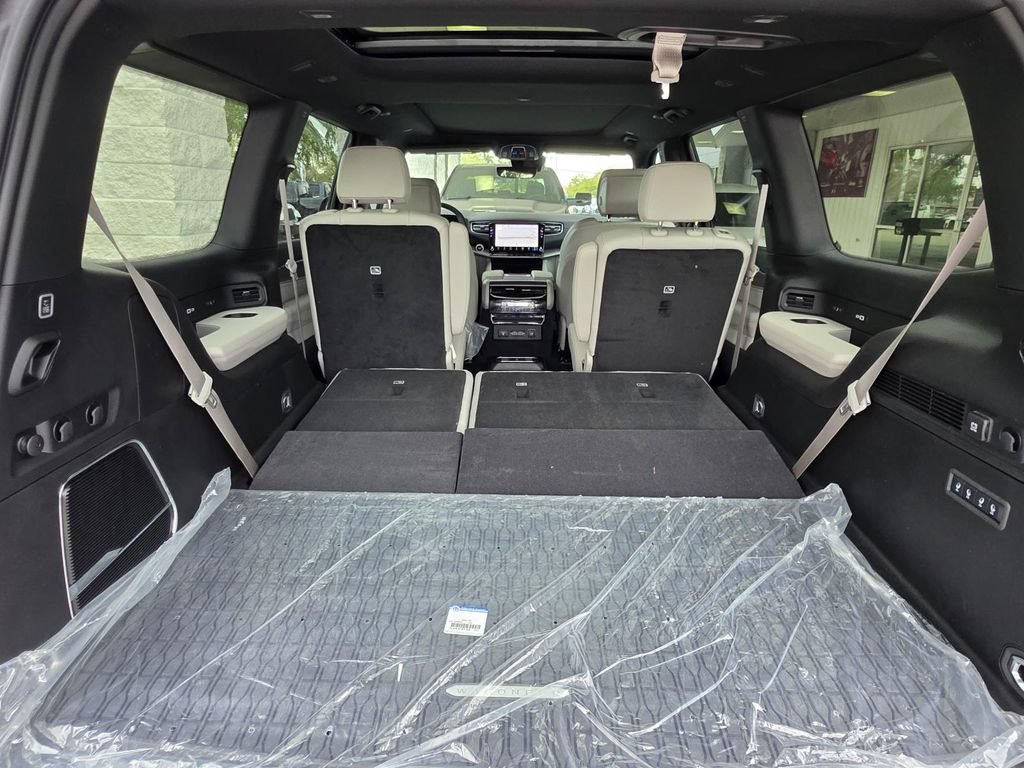 New 2025 Jeep Wagoneer Series II AWD/4WD image 14