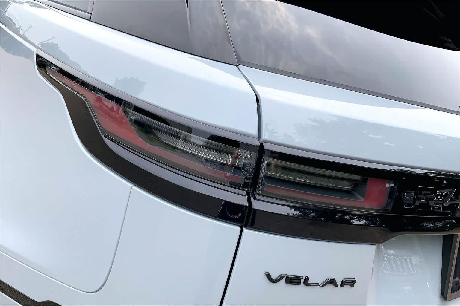 Used 2026 Land Rover Range Rover Velar Dynamic SE AWD/4WD image 27