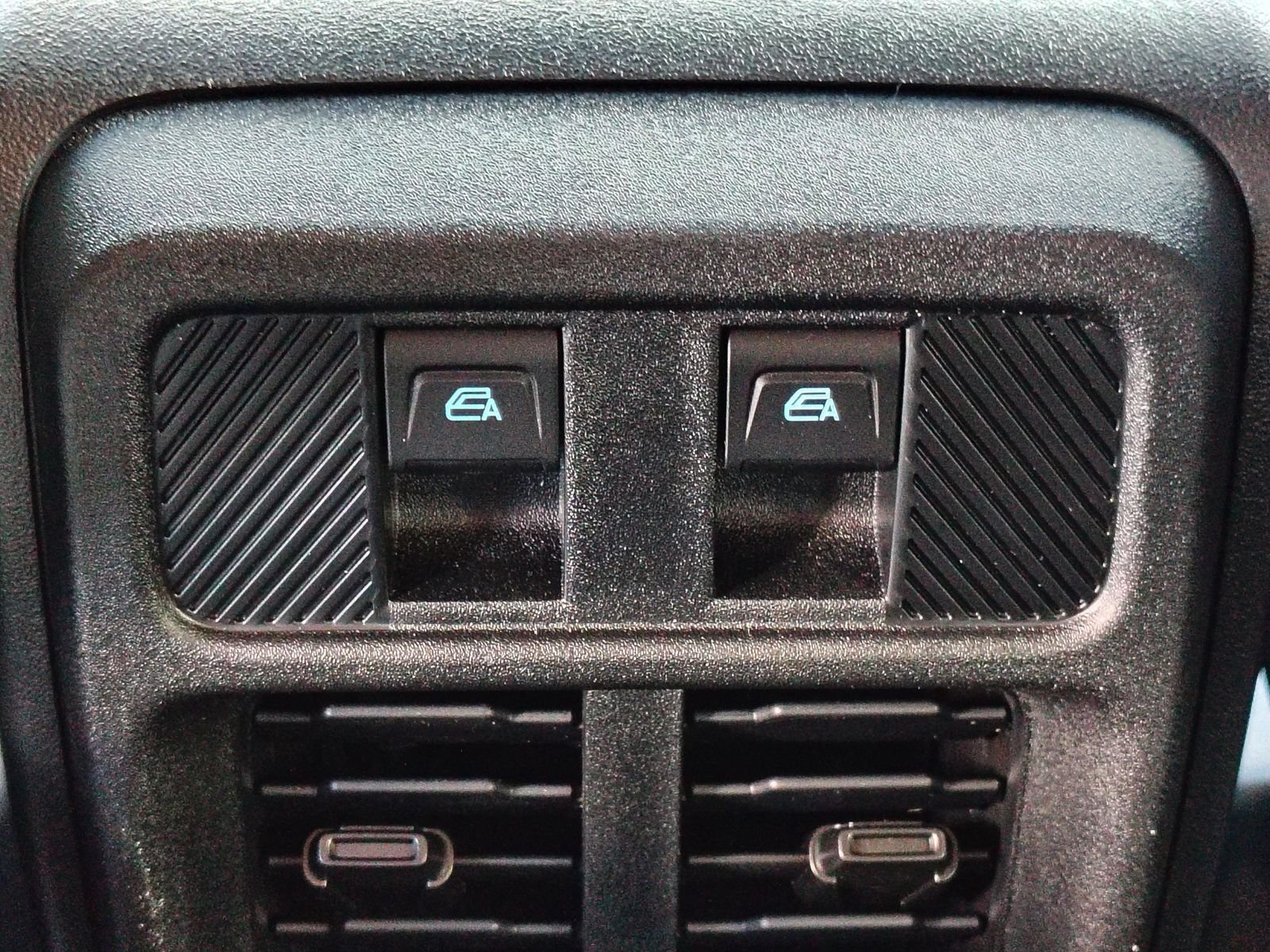 New 2026 Ford Bronco Outer Banks AWD/4WD image 32