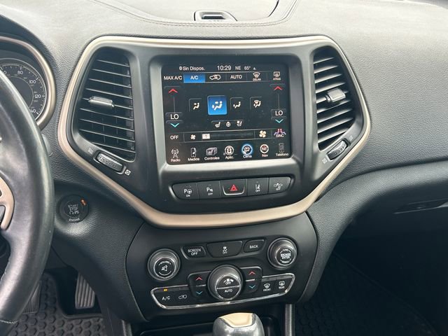 Used 2014 Jeep Cherokee Limited w/ Technology Group AWD/4WD image 13