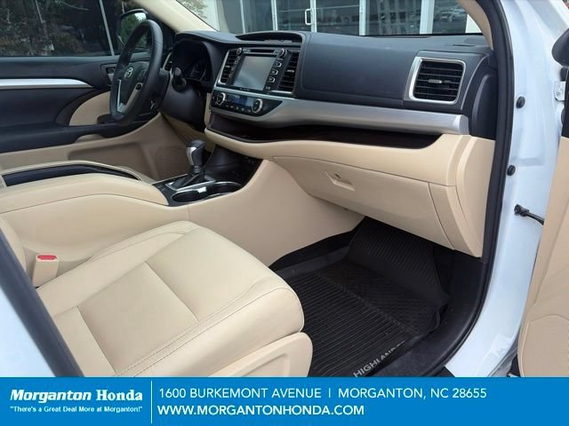 Used 2018 Toyota Highlander XLE FWD image 40