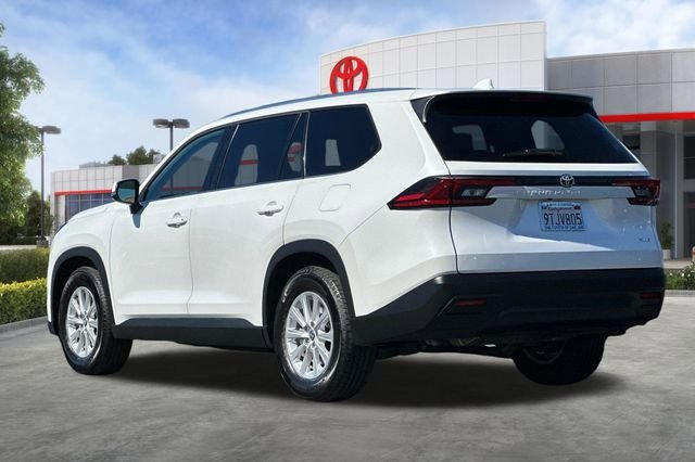 Certified 2025 Toyota Grand Highlander FWD image 7