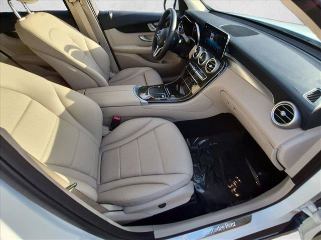 Used 2022 Mercedes-Benz GLC 300 image 20
