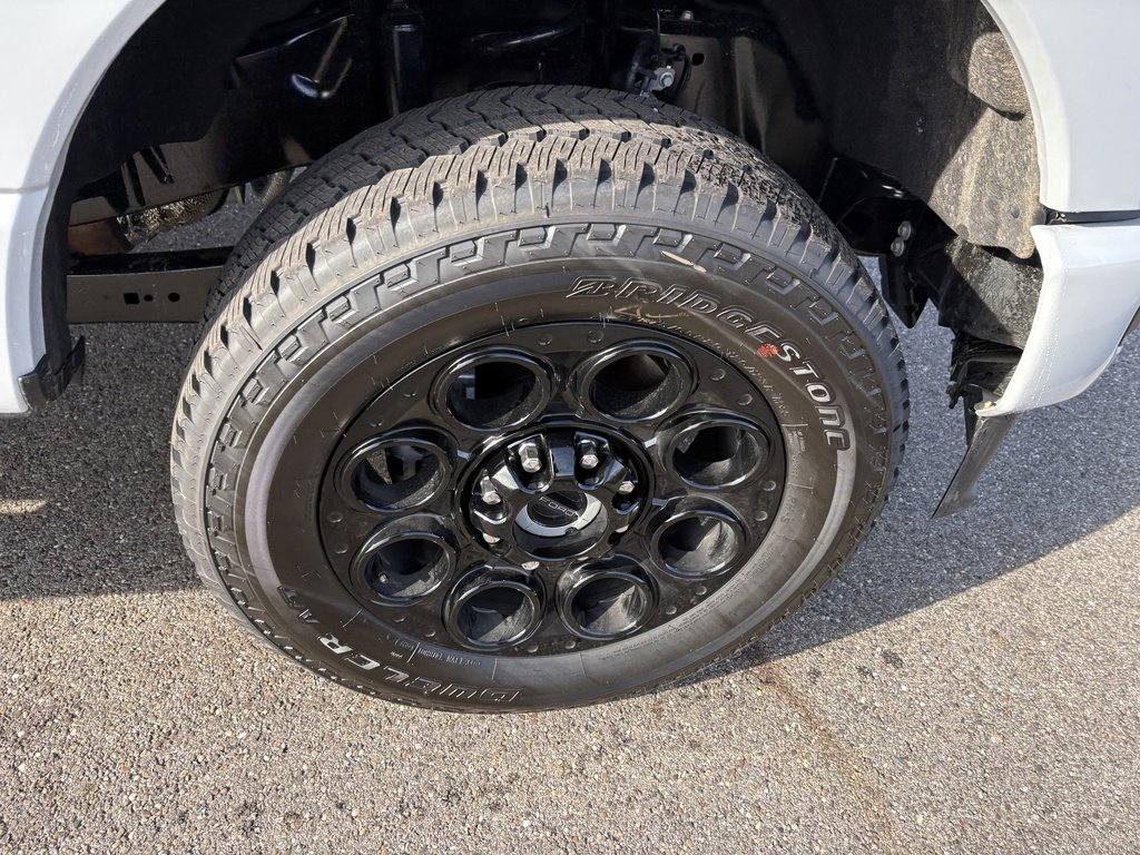 New 2026 Ford F350 XLT w/ XLT Premium Package image 15