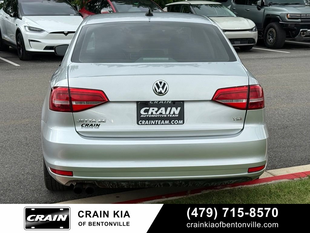 Used 2015 Volkswagen Jetta SE FWD image 6