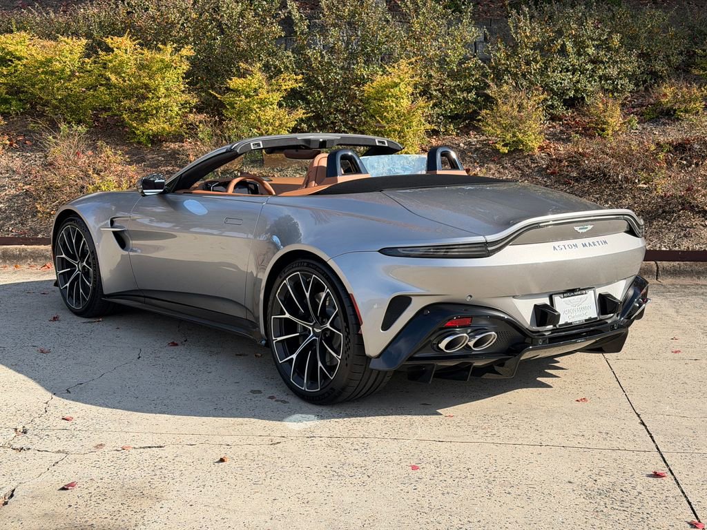 New 2026 Aston Martin V8 Vantage Convertible image 2