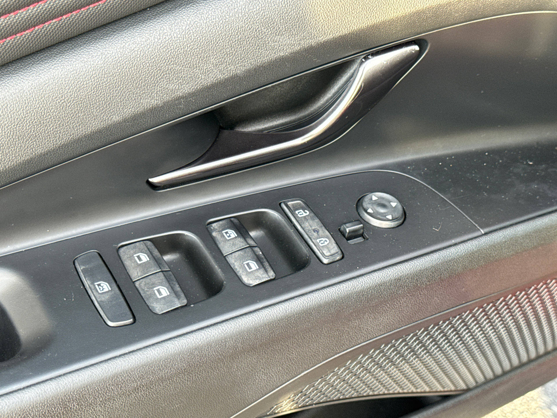 Used 2022 Hyundai Elantra N Line image 29