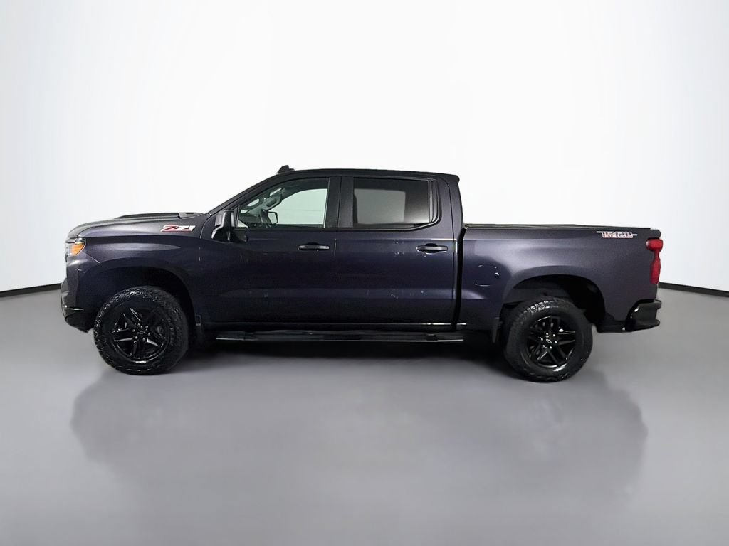 Used 2024 Chevrolet Silverado 1500 Custom Trail Boss AWD/4WD image 4