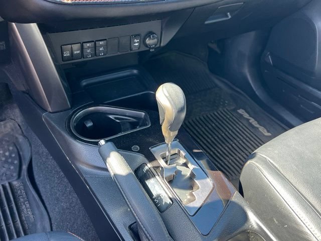Used 2016 Toyota RAV4 SE AWD/4WD image 16