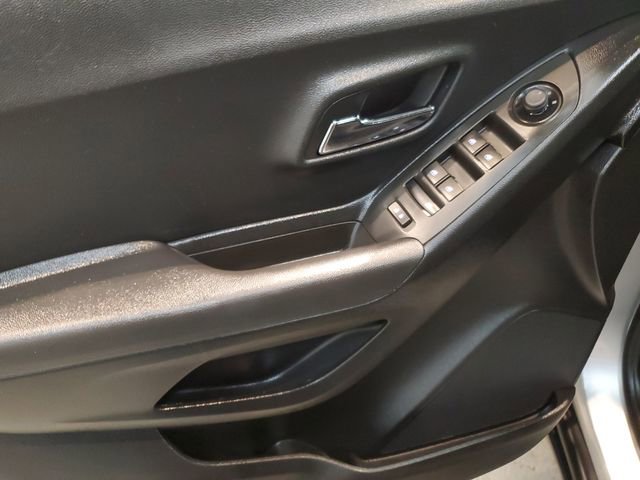 Used 2017 Chevrolet Trax LS image 11