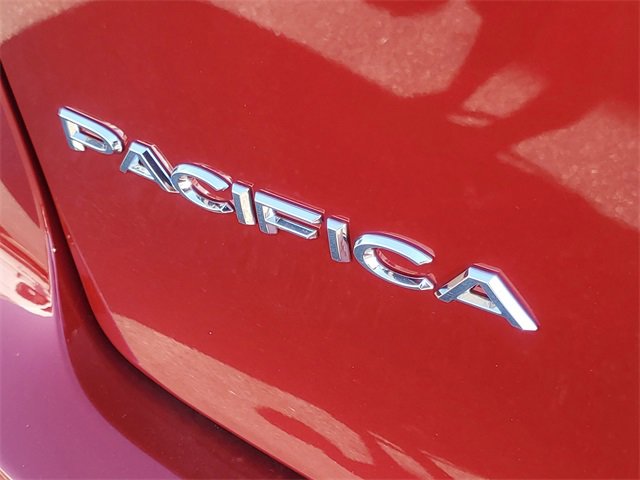 New 2026 Chrysler Pacifica Select image 7