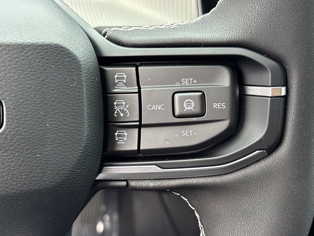 New 2026 Jeep Cherokee Limited AWD/4WD image 17