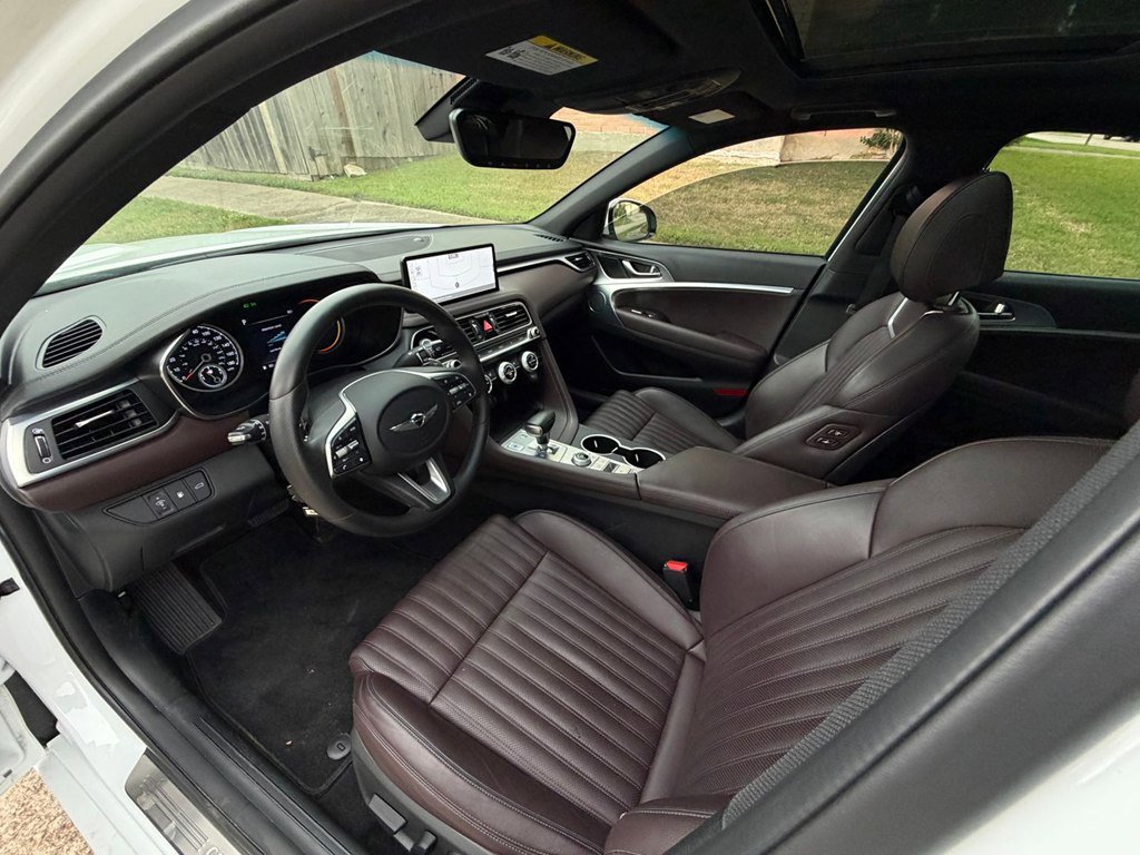 Used 2022 Genesis G70 2.0T w/ Prestige Package RWD image 5
