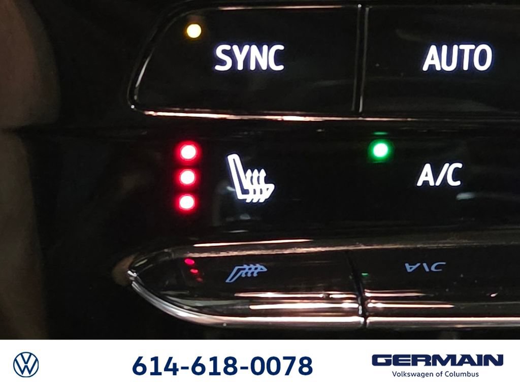 Used 2024 Buick Encore GX Avenir w/ Avenir Convenience Package AWD/4WD image 34