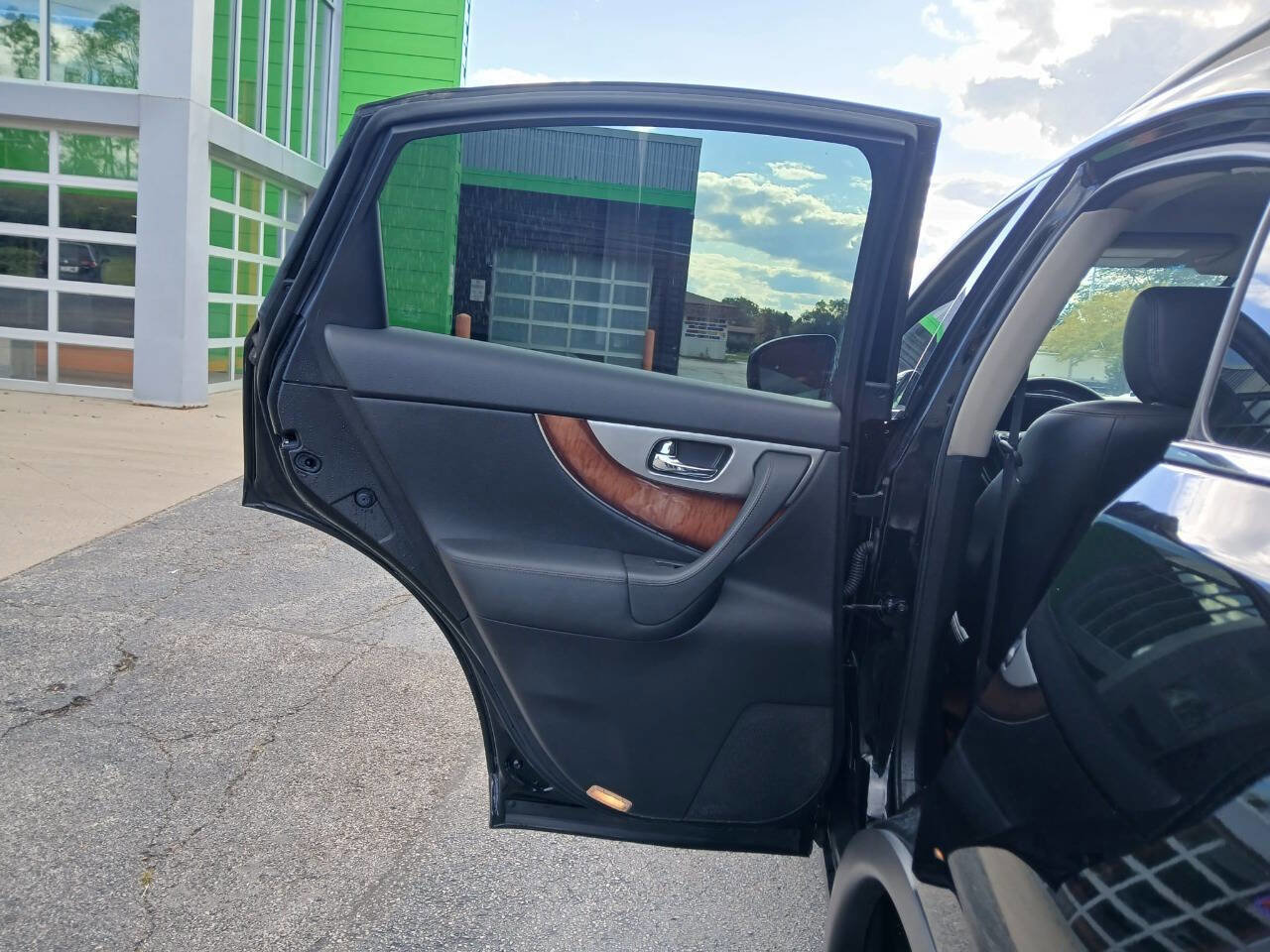 Used 2013 INFINITI FX37 AWD w/ Premium Pkg image 11