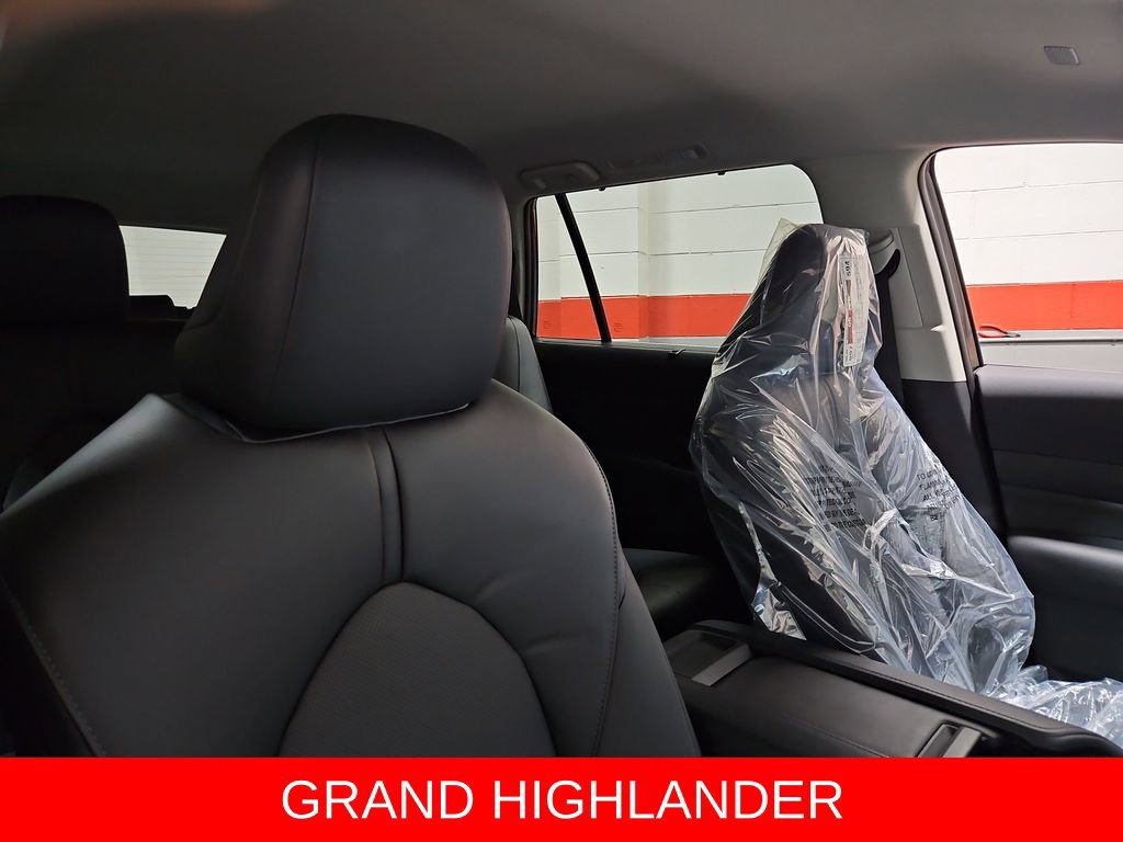 New 2026 Toyota Grand Highlander AWD image 28