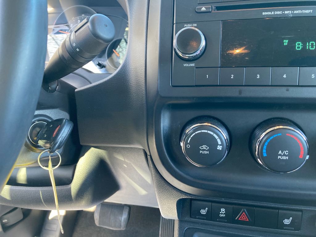 Used 2015 Jeep Patriot Latitude image 21