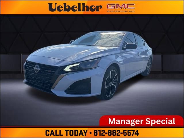Used 2024 Nissan Altima 2.5 SR w/ SR Premium Package image 1