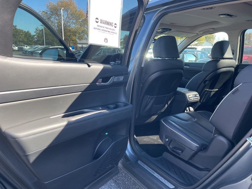 Used 2023 Hyundai Palisade Limited image 31