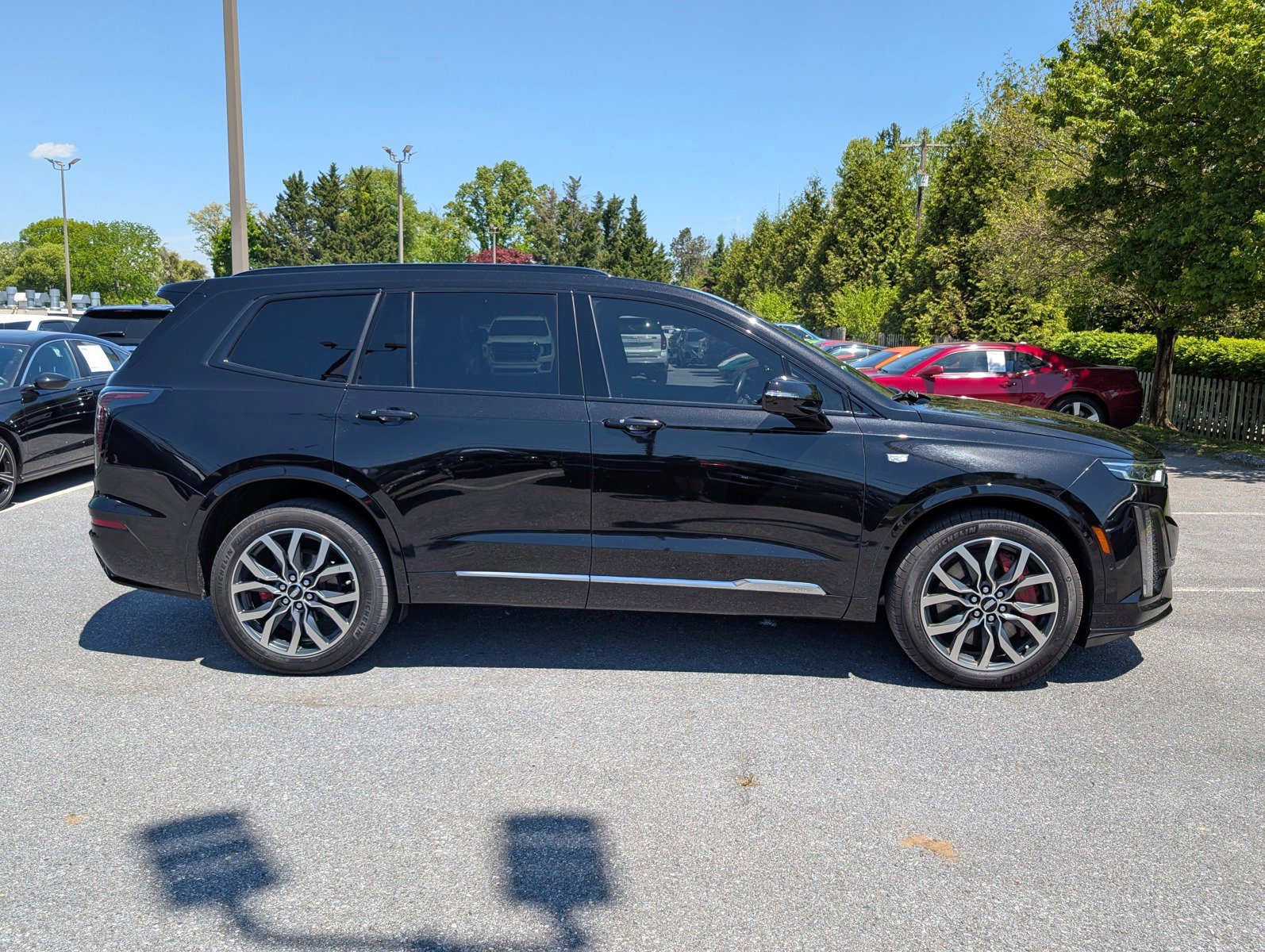 Used 2023 Cadillac XT6 Sport w/ Technology Package AWD/4WD image 7