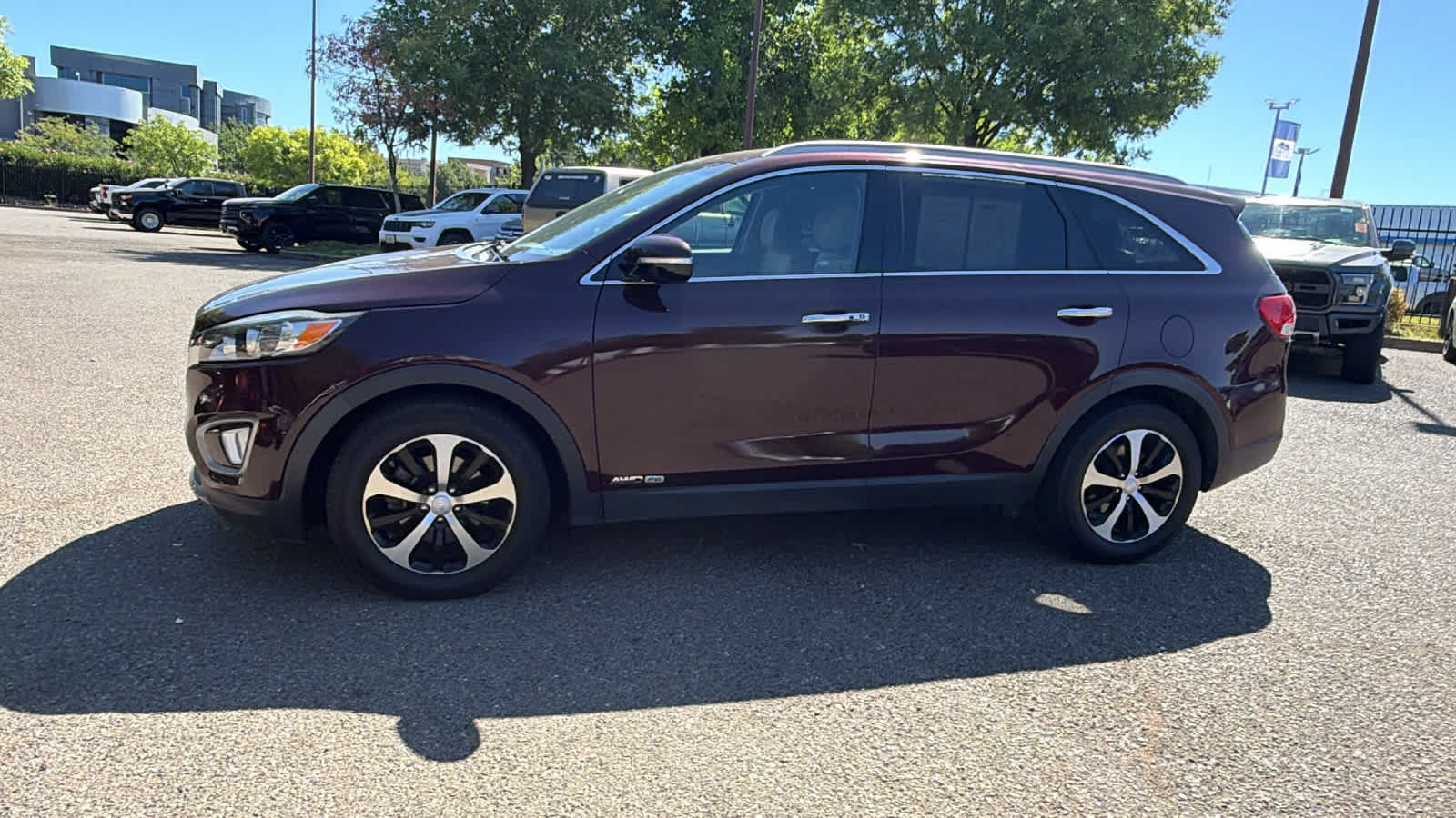 Used 2017 Kia Sorento EX w/ EX V6 Premium Package AWD/4WD image 8