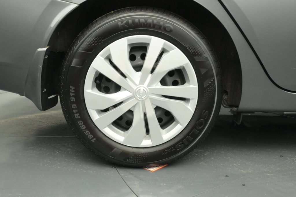 Used 2024 Nissan Versa S w/ Trunk Package FWD image 15