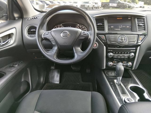Used 2019 Nissan Pathfinder SV AWD/4WD image 10